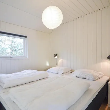 펜션 3 Bedroom Beach Front Home In Romo